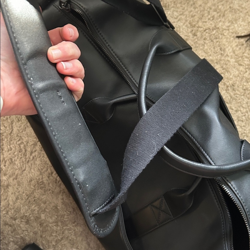 MONOS Metro Carry-All Duffel - Picture 12 of 12